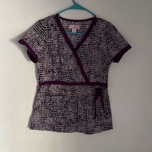 Koi Kathy Peterson Size XS Purple Scrub Top
